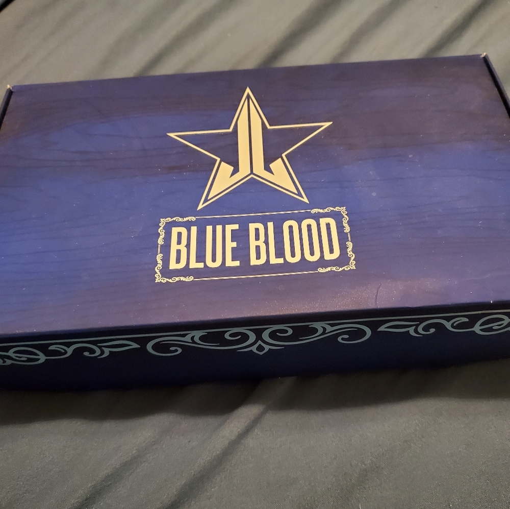 Jeffree Star Blue Blood Eyeshadow Palette